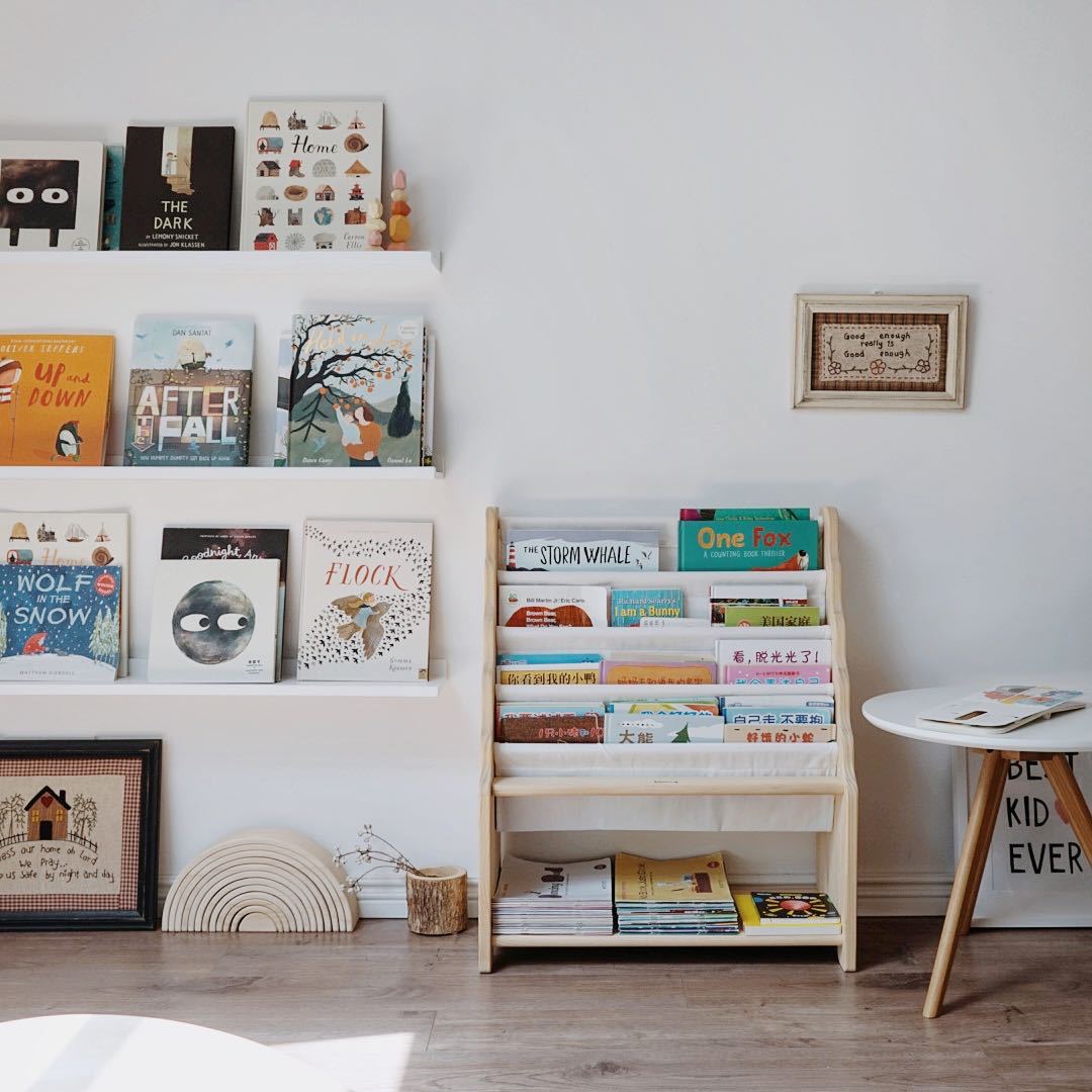 Kienvy Wooden bookshelf