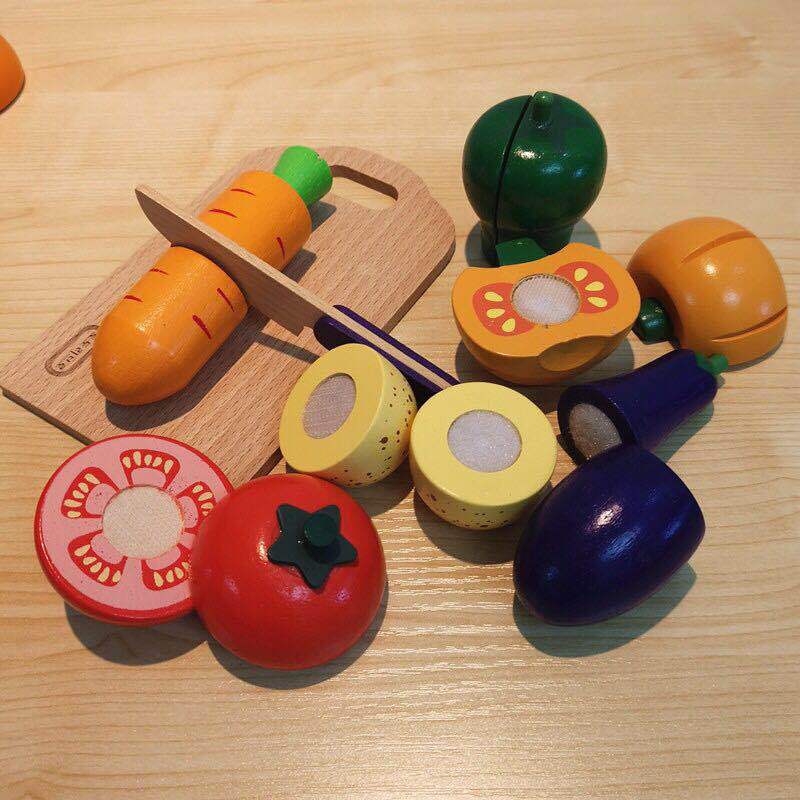 Cookie and Vegetable sets ages 3y+