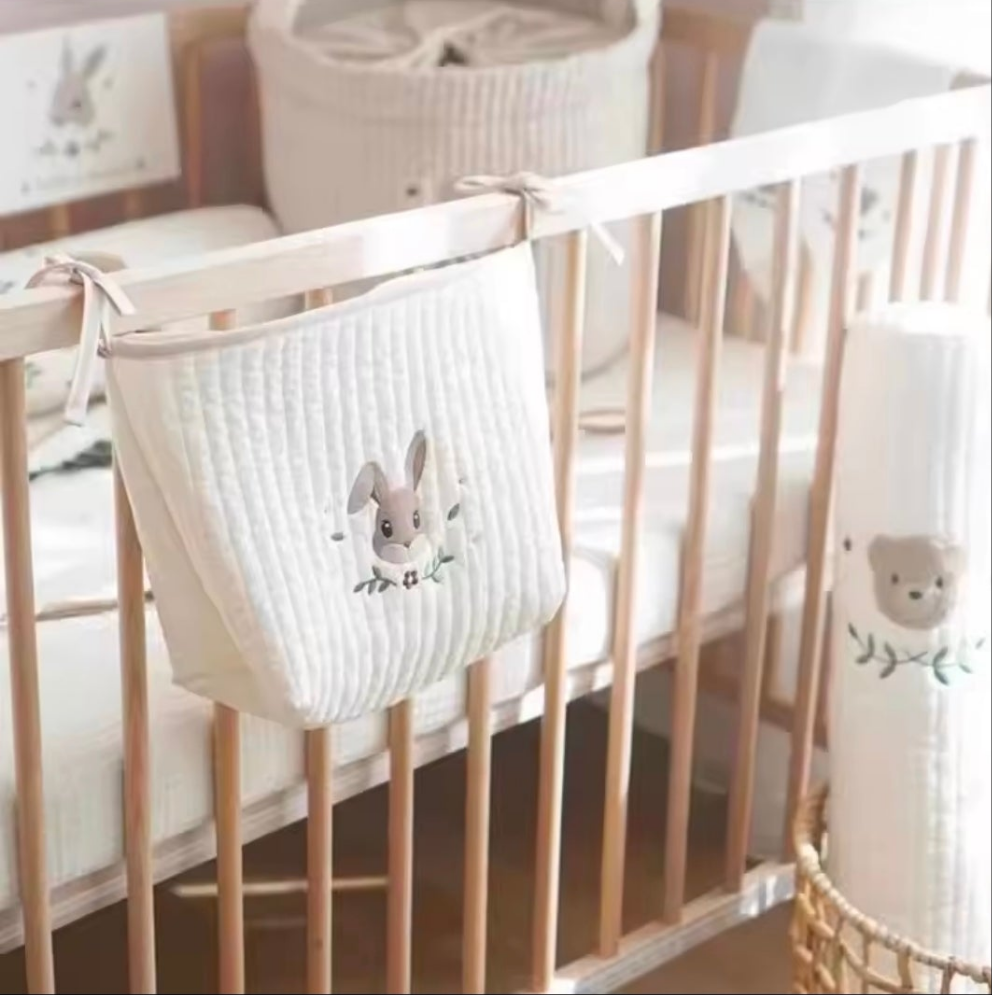 Baby crib hanging bag