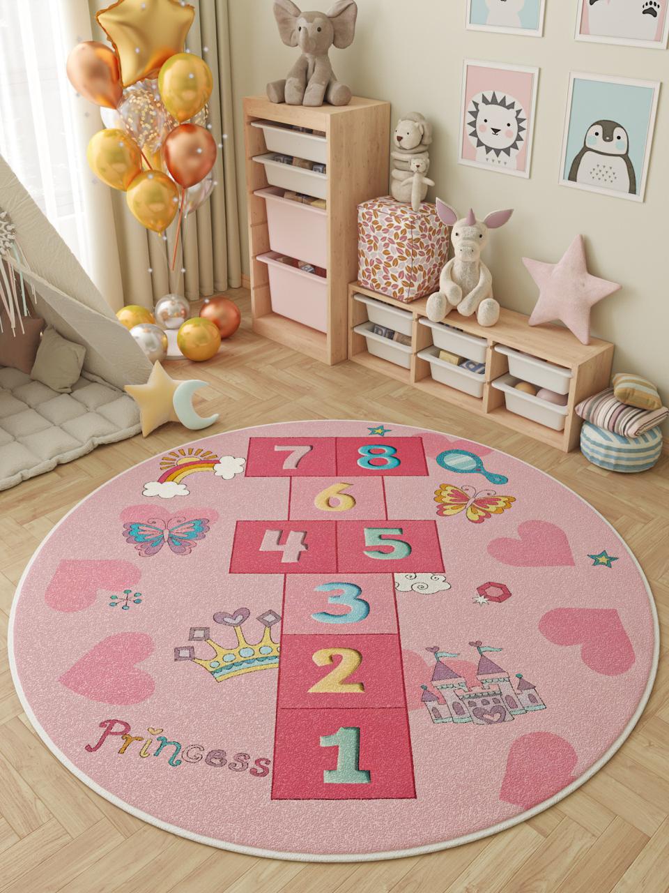 Play Mat in 4 different designs.
