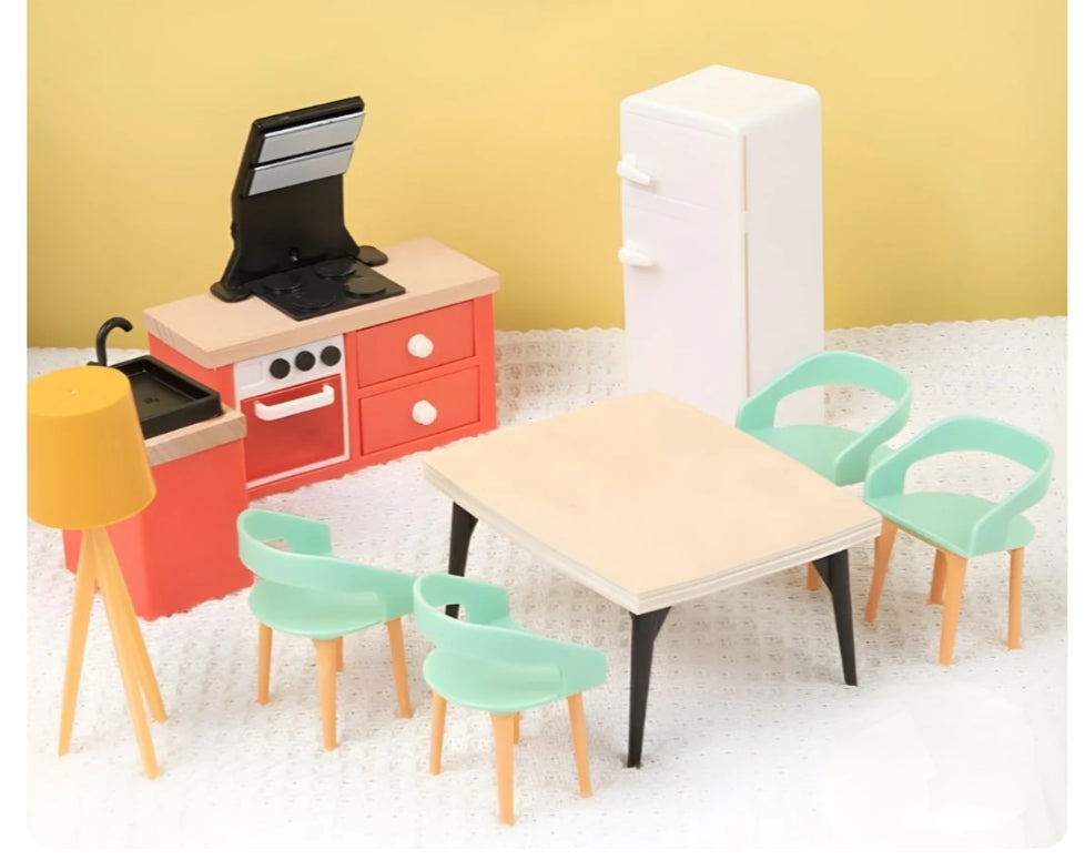 Modernic Dollhouse Miniatures