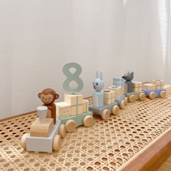 Macaron Memorial Day Train