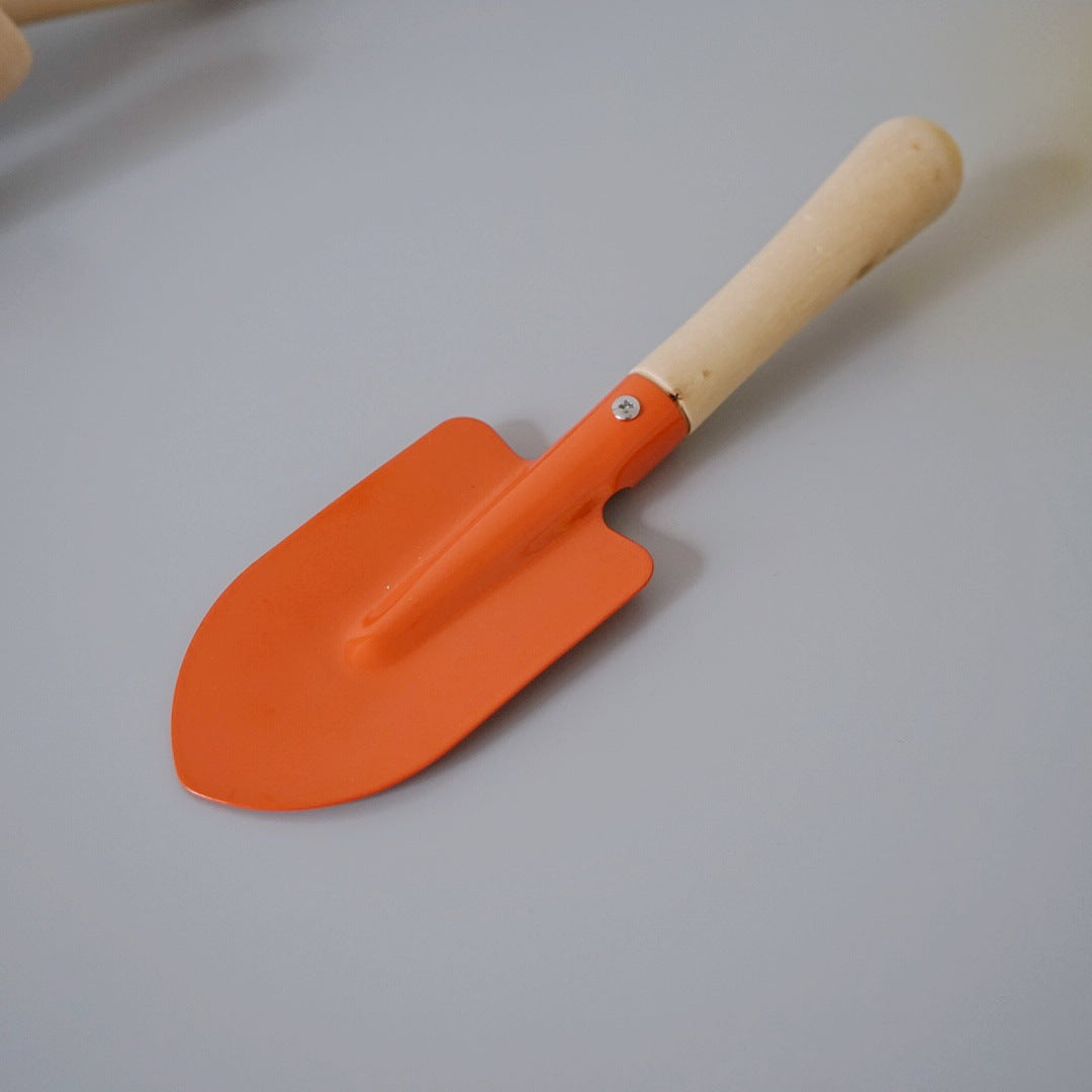 sand digging toy