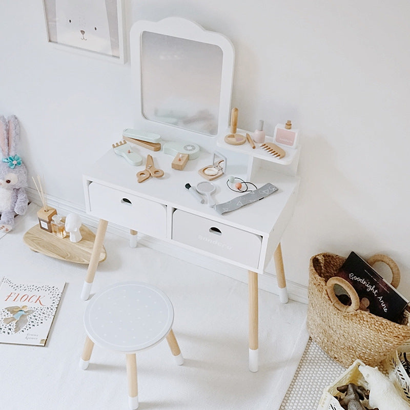 Vanity Dresser with chair ages 3y+