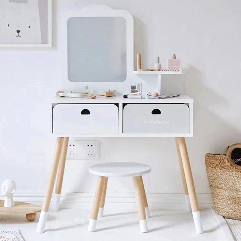 Vanity Dresser with chair ages 3y+