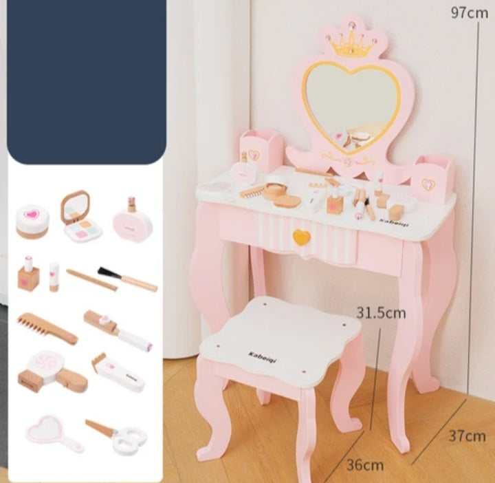 Princess Lover Dresser