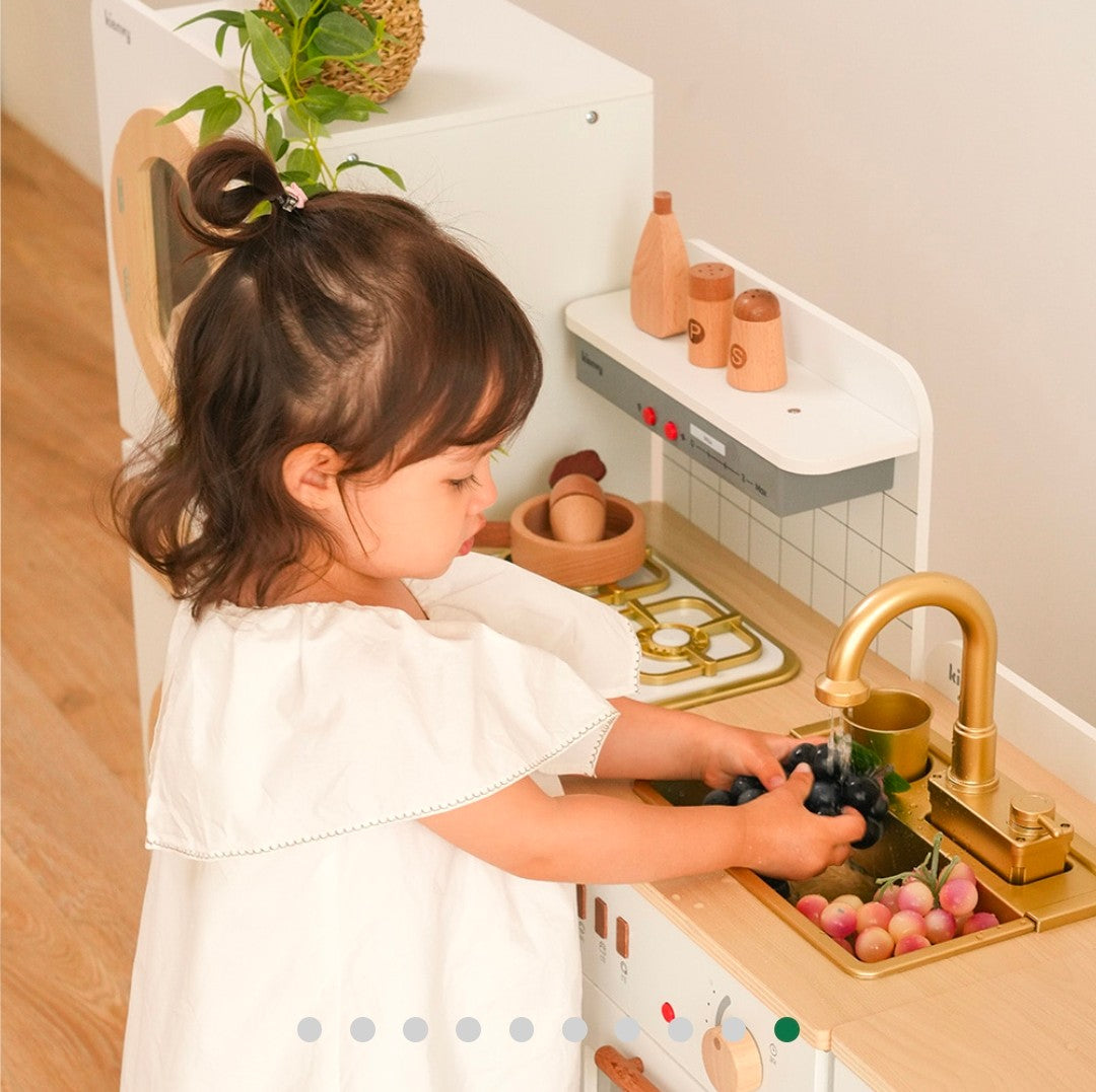 Kienvy 5-in-1 Wooden Play Kitchen Set.