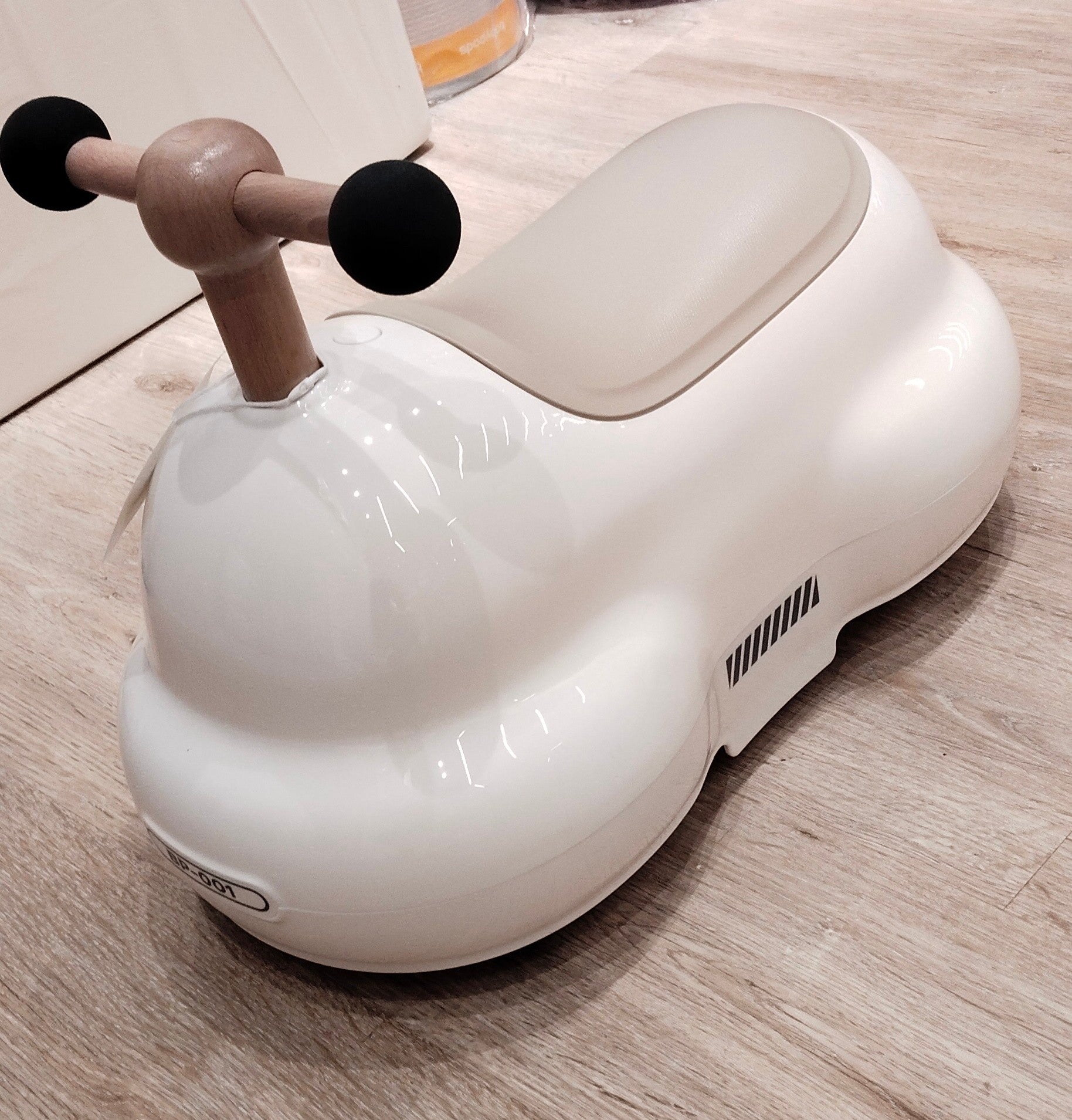 Peanut Twist Car